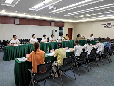 集團(tuán)人力資源部、零管中心聯(lián)合舉辦新員工入職培訓(xùn)